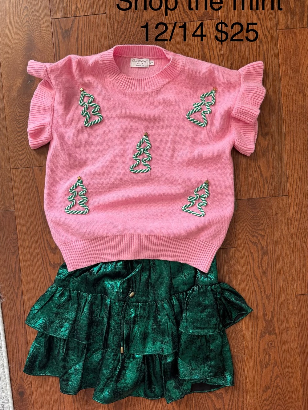 Kids Pink Short-Sleeve Knit Top with Christmas Trees. Green skirt